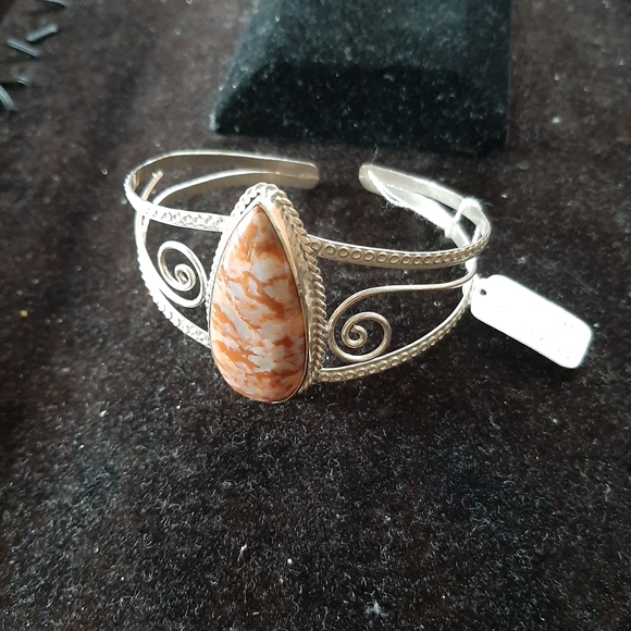 Ladies Jewellery - Picture 2 of 8